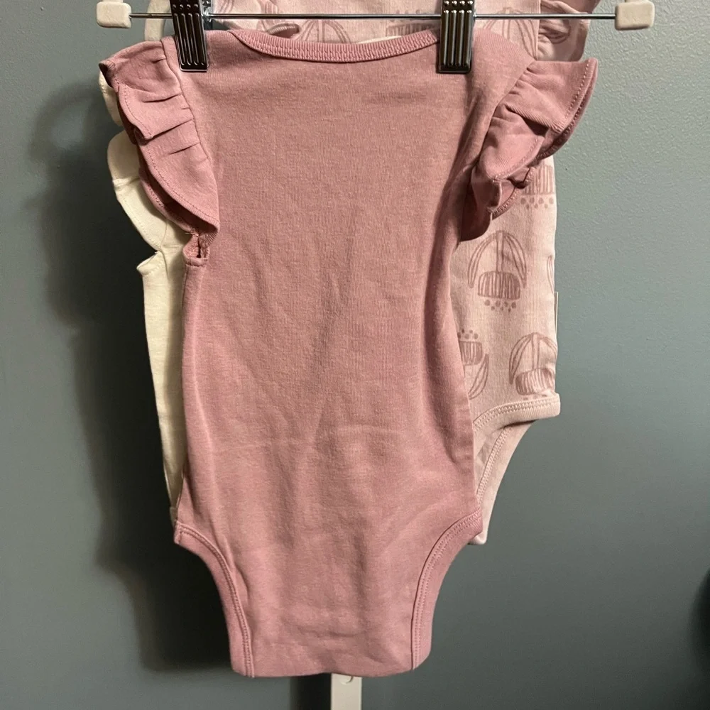 Cloud Island 3 pack Ruffle Sleeve Onesies NWT
